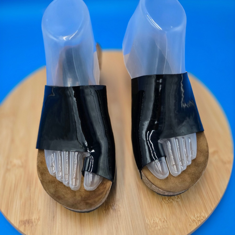 Donald Pliner Black Patent Cork Wedge‎ Sandals Women Size 7.5 Made in Italy - Picture 2 of 9
